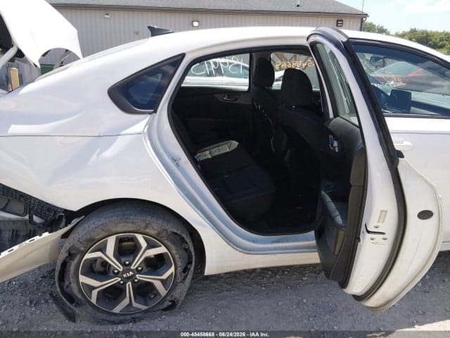 2019 KIA FORTE LXS 8