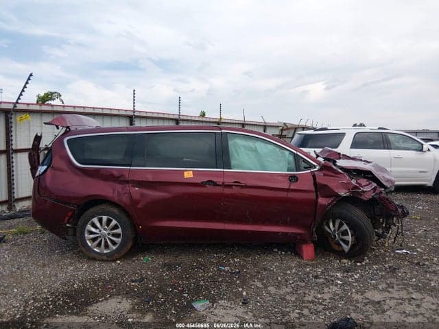 2019 CHRYSLER PACIFICA LX 13