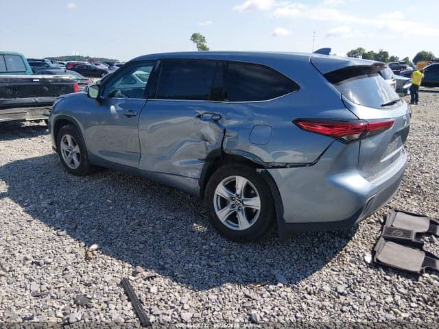 2020 TOYOTA HIGHLANDER LE 3