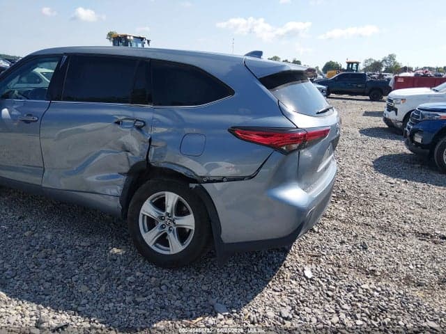 2020 TOYOTA HIGHLANDER LE 6