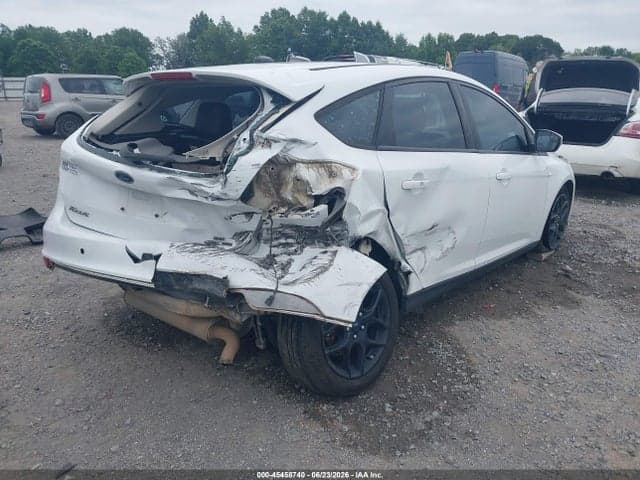 2016 FORD FOCUS SE 4