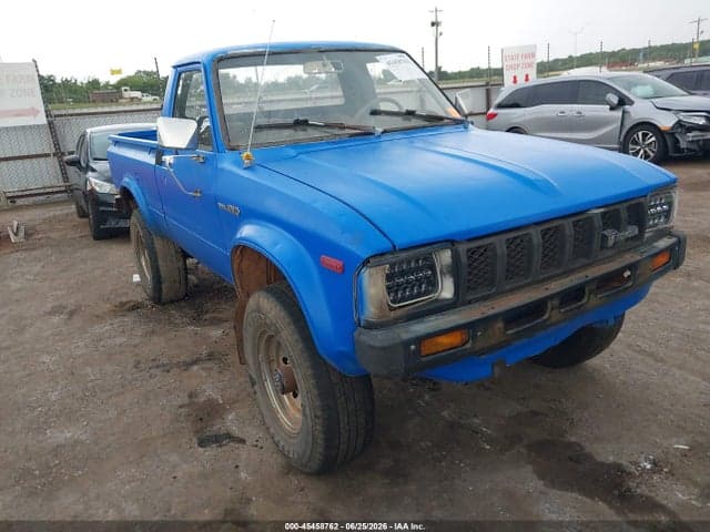 1982 TOYOTA PICKUP RN38