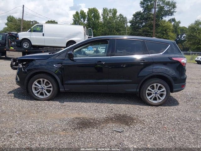 2017 FORD ESCAPE SE 15