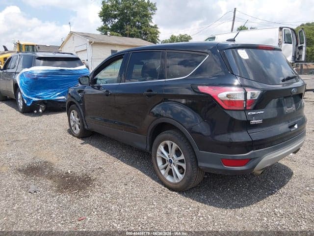 2017 FORD ESCAPE SE 3