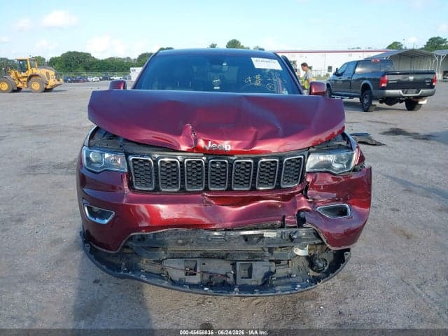 2018 JEEP GRAND CHEROKEE LAREDO E 4X2 12