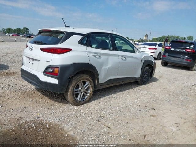 2021 HYUNDAI KONA SE 4