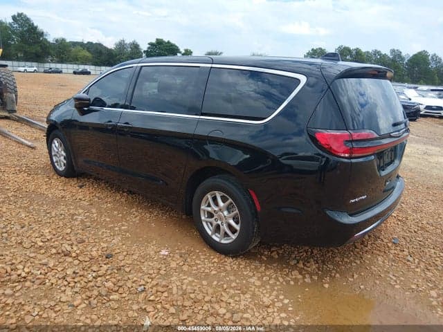 2024 CHRYSLER PACIFICA TOURING 3