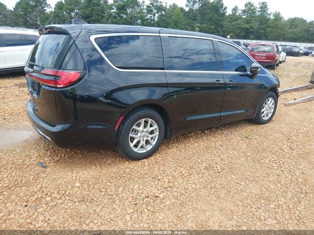 2024 CHRYSLER PACIFICA TOURING 4