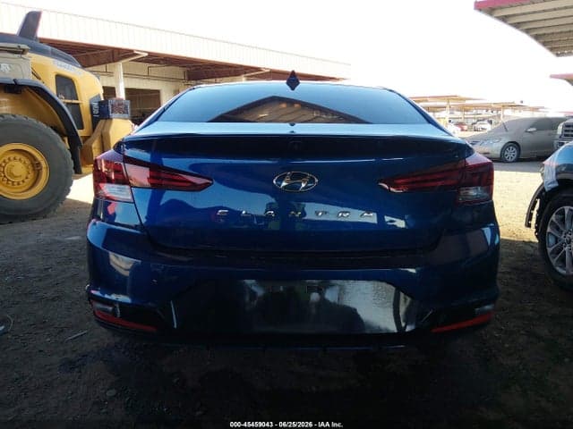 2019 HYUNDAI ELANTRA SEL 17