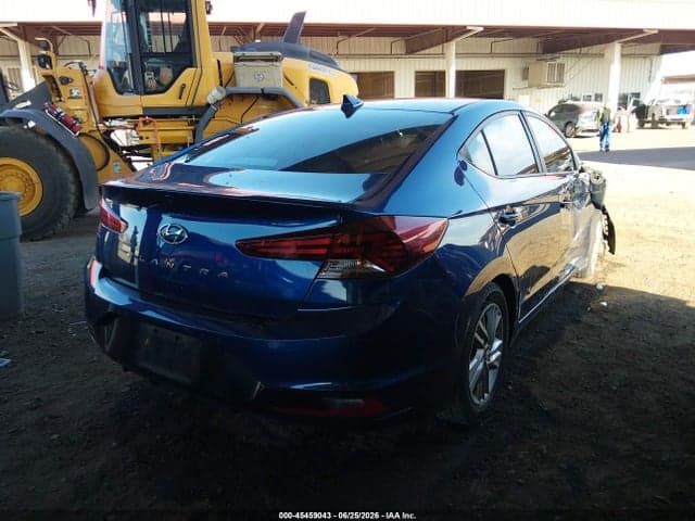 2019 HYUNDAI ELANTRA SEL 4