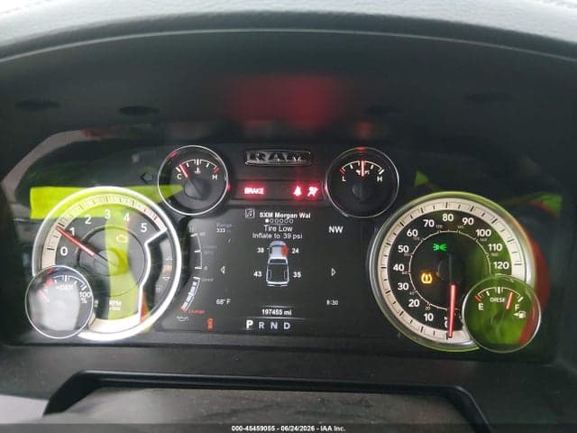 2018 RAM 1500 LARAMIE 4X4 5'7 BOX 7