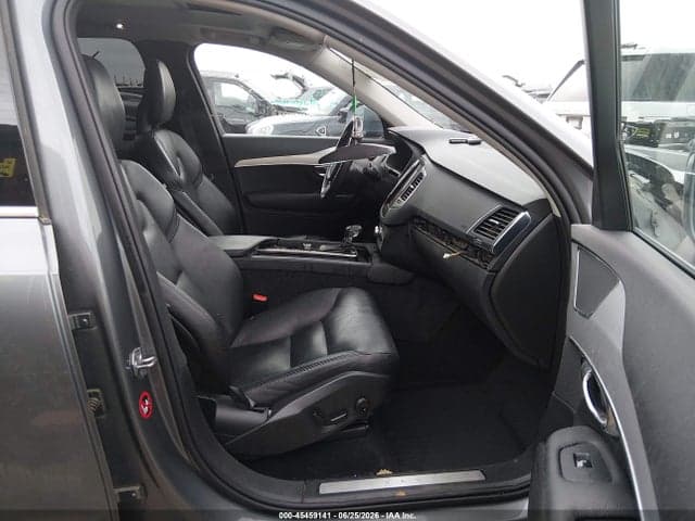 2016 VOLVO XC90 T5 5