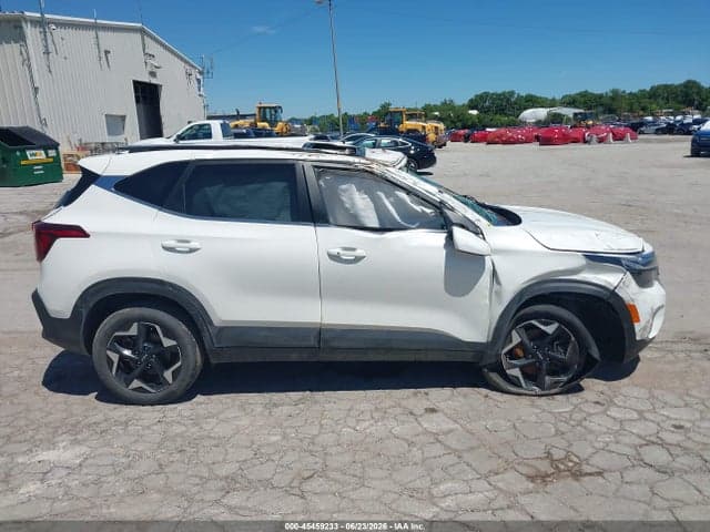 2024 KIA SELTOS EX 13