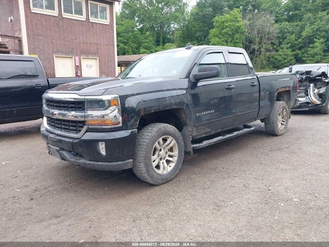 2017 CHEVROLET SILVERADO K1500 LT 2