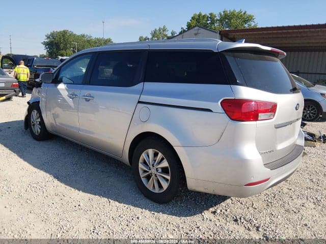 2017 KIA SEDONA LX 3
