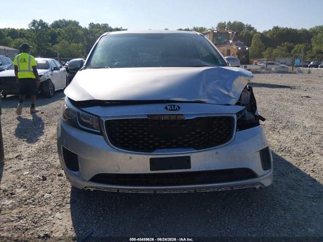 2017 KIA SEDONA LX 6