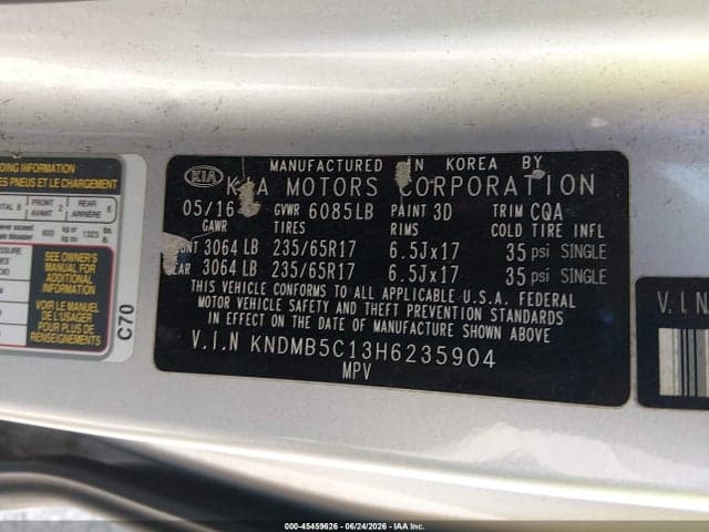 2017 KIA SEDONA LX 9