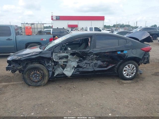 2017 HYUNDAI ELANTRA SE 14
