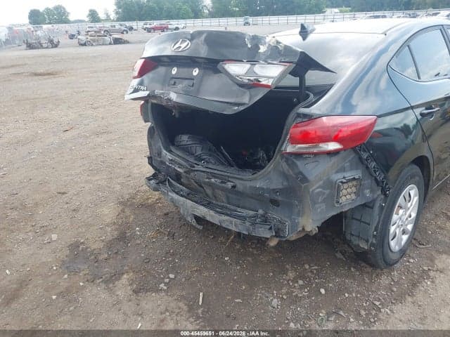 2017 HYUNDAI ELANTRA SE 19