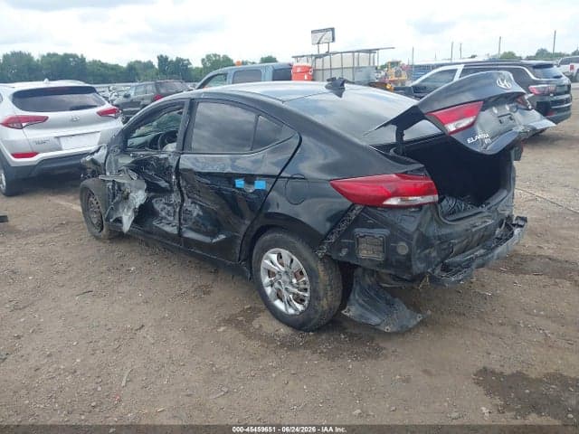 2017 HYUNDAI ELANTRA SE 3