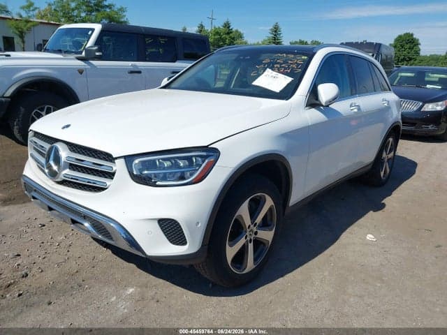 2022 MERCEDES-BENZ GLC 300 4MATIC SUV 2