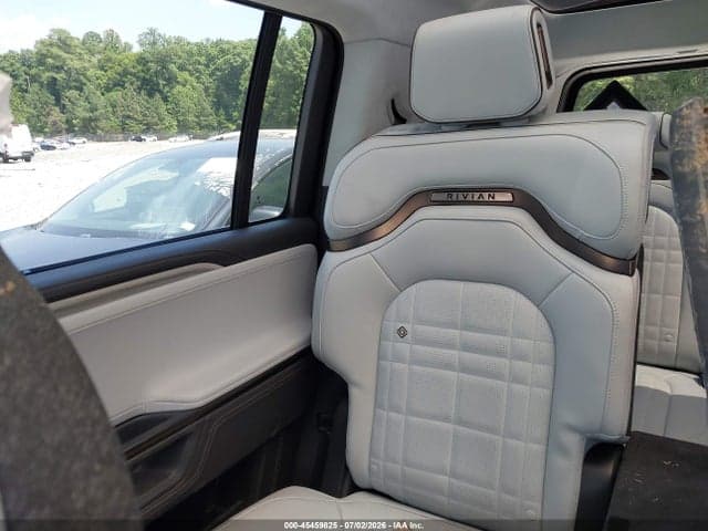 2025 RIVIAN R1S ASCEND TRI MOTOR MAX PACK/PREMIUM TRI MOTOR MAX PACK 8