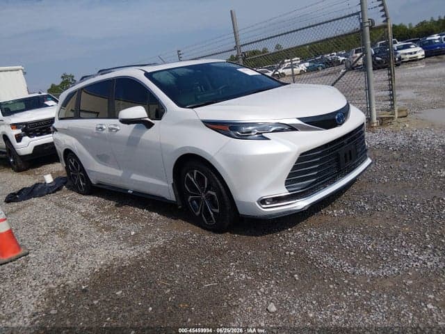 2025 TOYOTA SIENNA PLATINUM