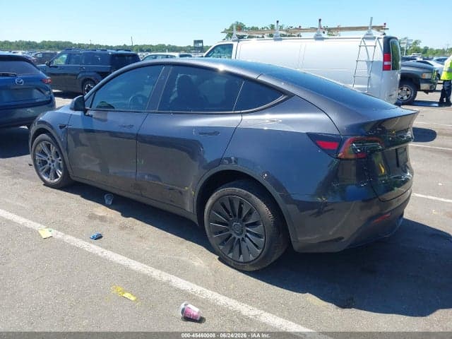 2024 TESLA MODEL Y 4