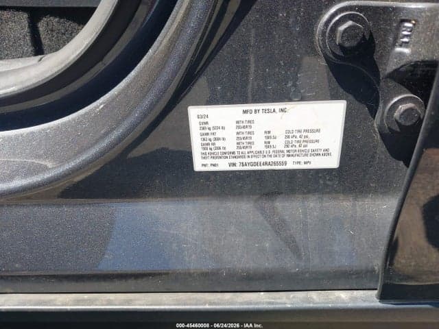 2024 TESLA MODEL Y 10