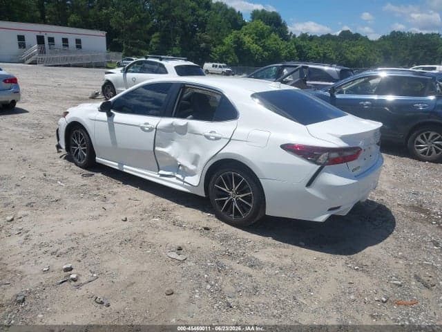 2024 TOYOTA CAMRY SE 3