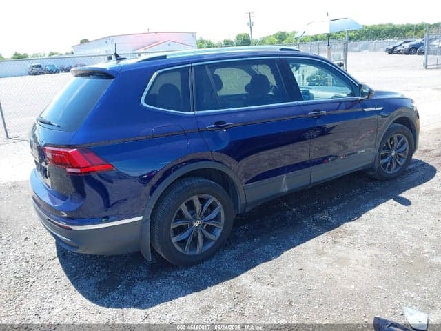 2023 VOLKSWAGEN TIGUAN 2.0T SE 4