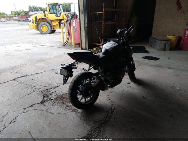 2025 HONDA CB500 F 4
