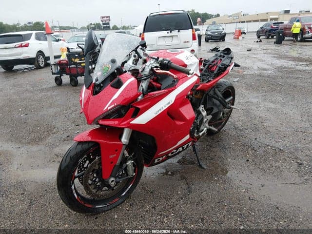 2023 DUCATI SUPERSPORT 2