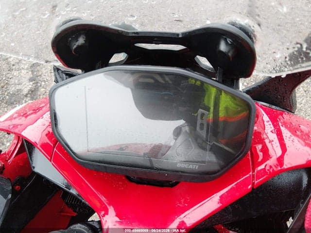 2023 DUCATI SUPERSPORT 7