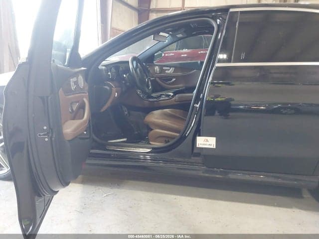 2017 MERCEDES-BENZ E 300 4MATIC 6