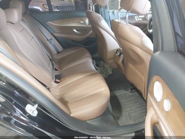2017 MERCEDES-BENZ E 300 4MATIC 8