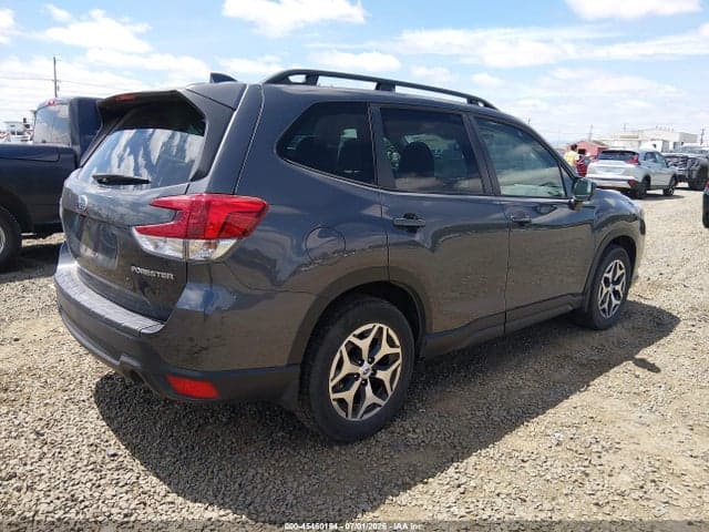 2023 SUBARU FORESTER PREMIUM 4