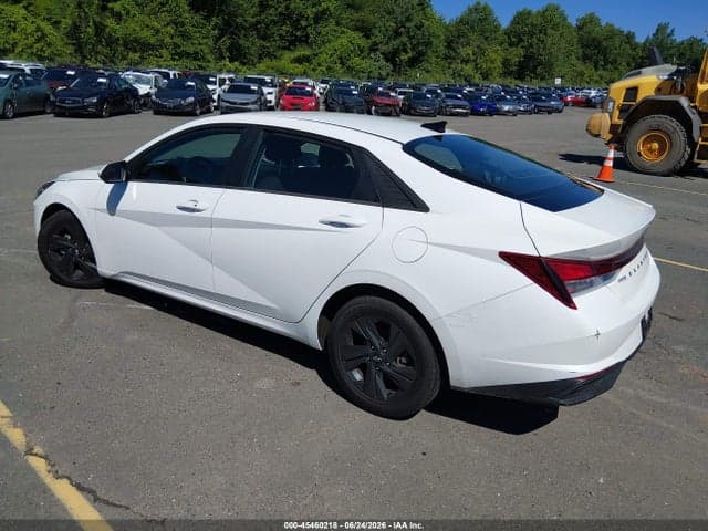 2021 HYUNDAI ELANTRA SEL 3