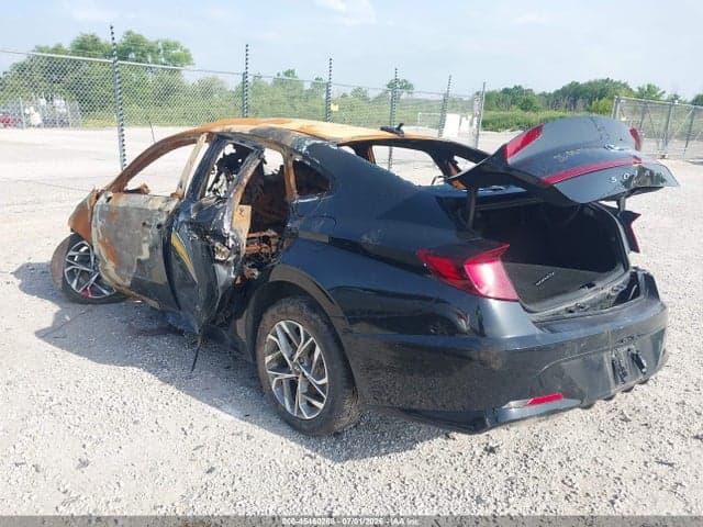2022 HYUNDAI SONATA SEL 3