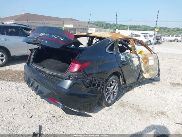 2022 HYUNDAI SONATA SEL 4