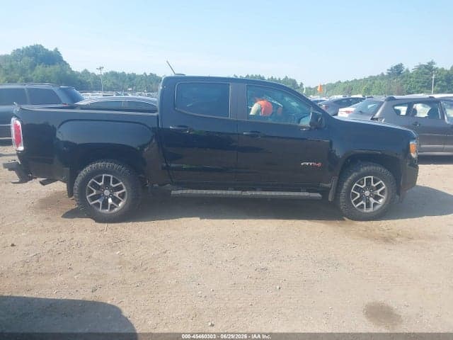 2022 GMC CANYON 4WD SHORT BOX AT4 - CLOTH 13