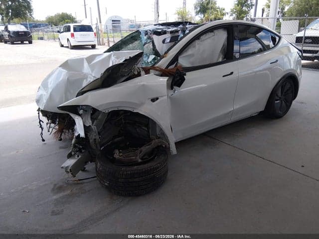 2026 TESLA MODEL Y 3