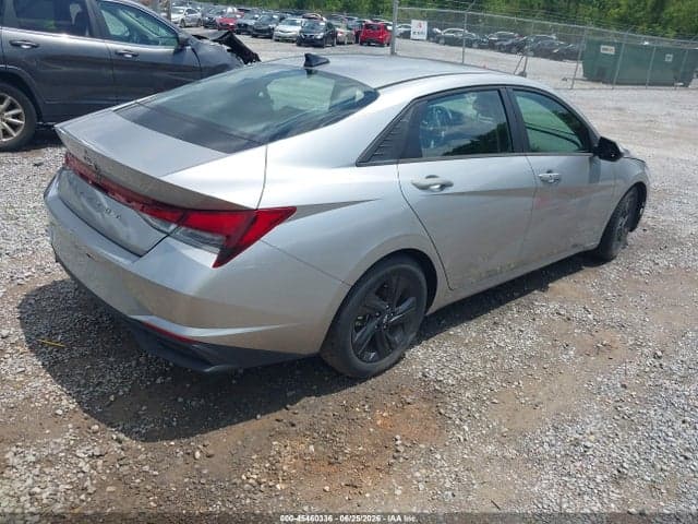 2021 HYUNDAI ELANTRA SEL 4