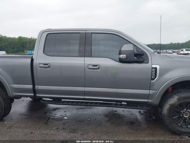 2022 FORD F-250 LARIAT 13