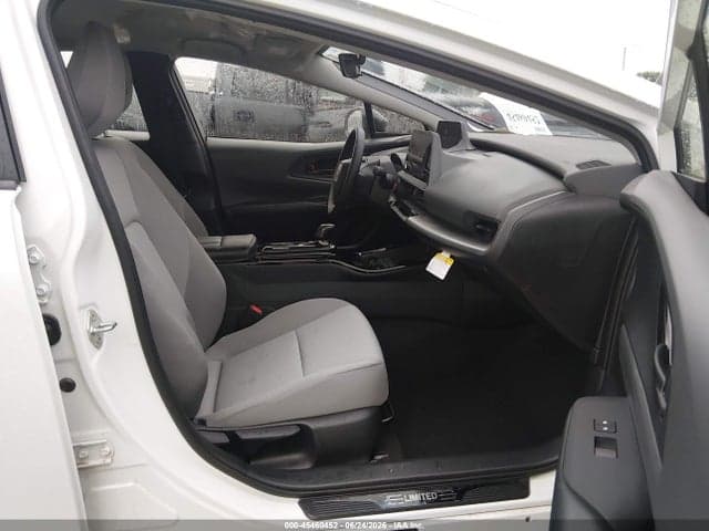 2024 TOYOTA PRIUS LE AWD-E 5