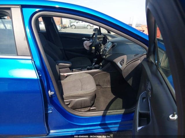 2017 CHEVROLET CRUZE LT AUTO 3