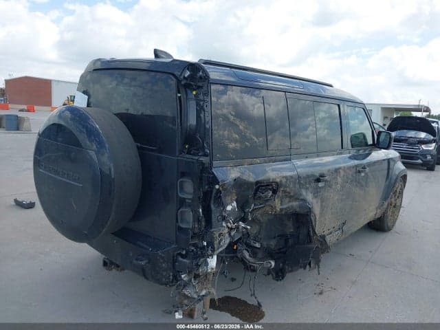 2025 LAND ROVER DEFENDER 4