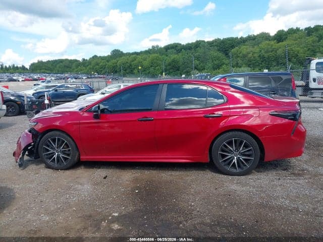 2022 TOYOTA CAMRY SE HYBRID 14