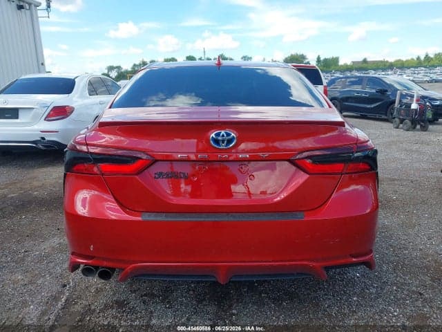 2022 TOYOTA CAMRY SE HYBRID 16