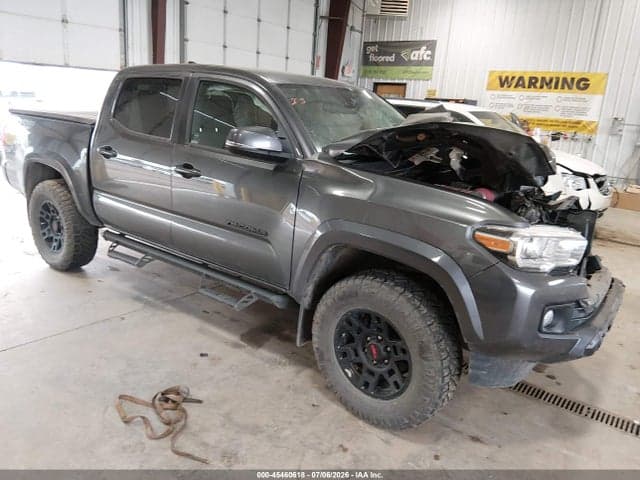 2019 TOYOTA TACOMA TRD SPORT - 1